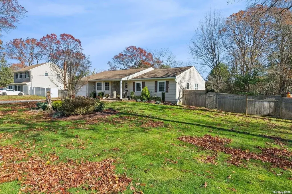 27 Forrest Avenue Medford NY 11763