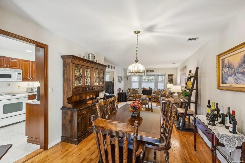 27 Forrest Avenue Medford NY 11763
