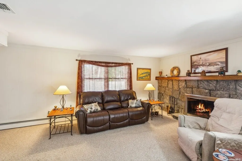 27 Forrest Avenue Medford NY 11763