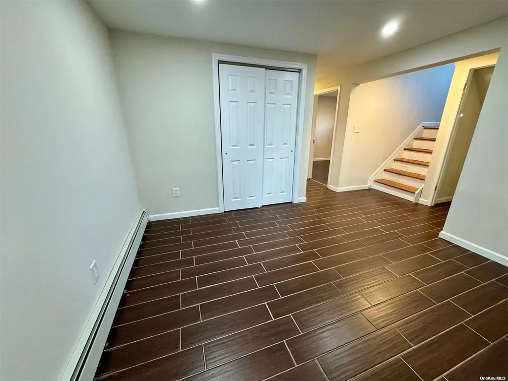 143 Roquette Avenue Elmont NY 11003