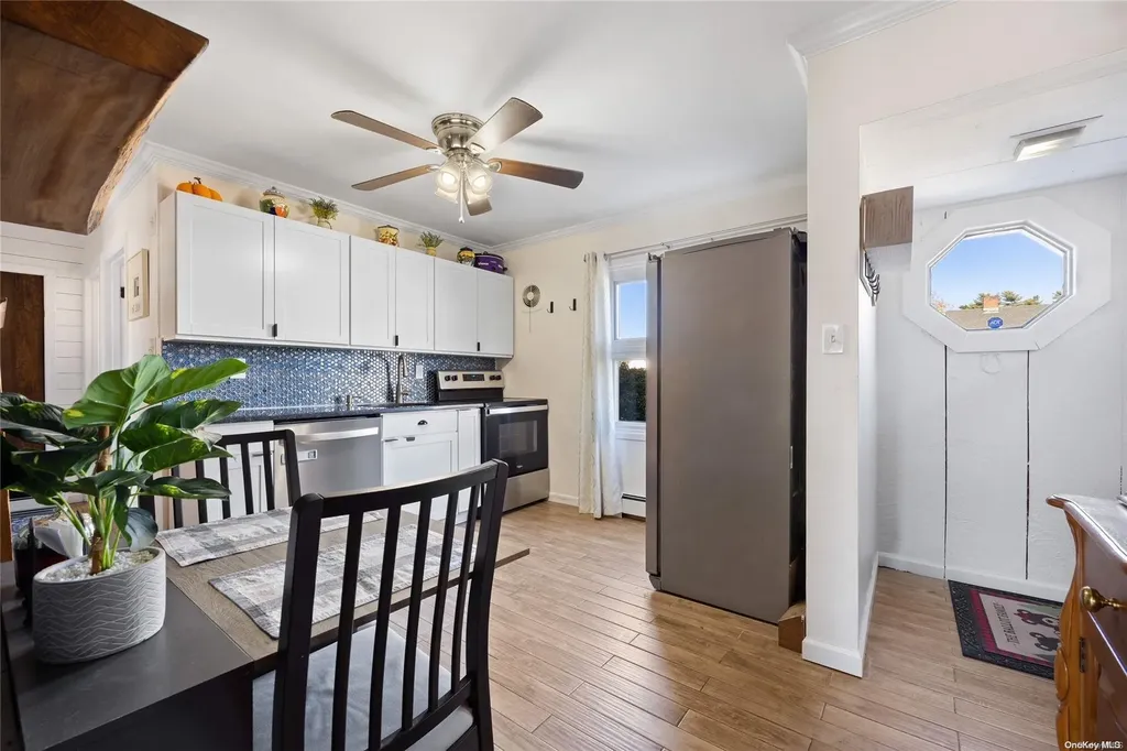 96 Twig Lane Levittown NY 11756