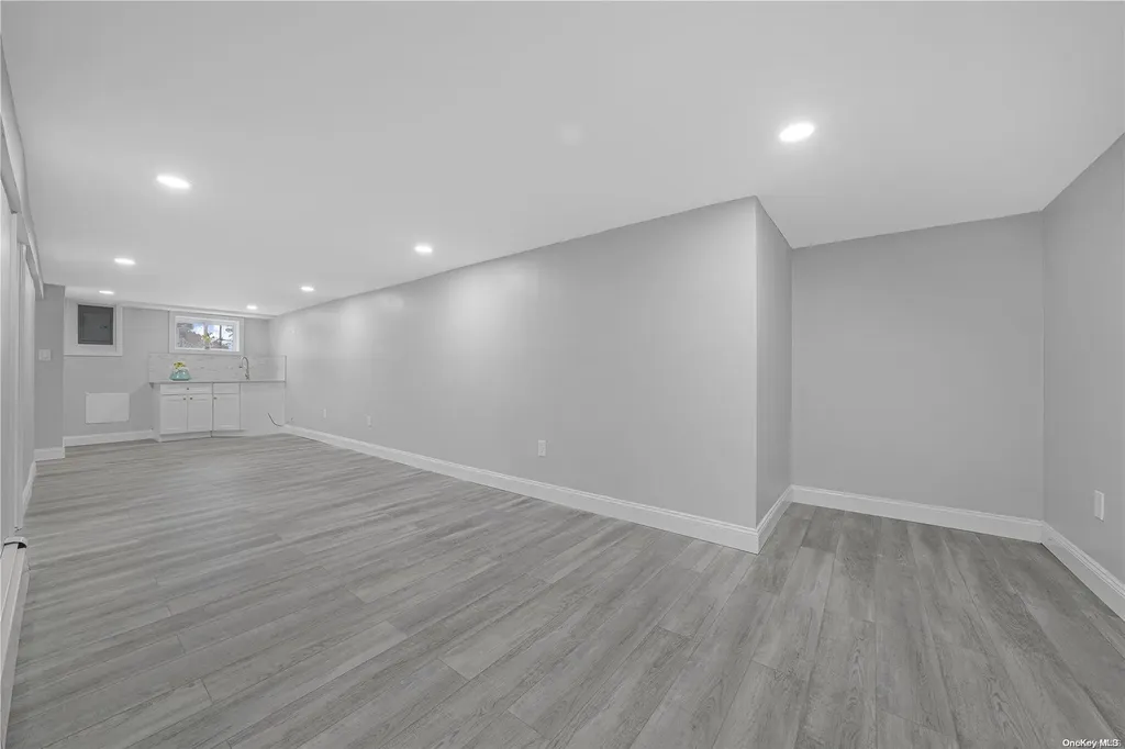 10 Peach Street Central Islip NY 11722