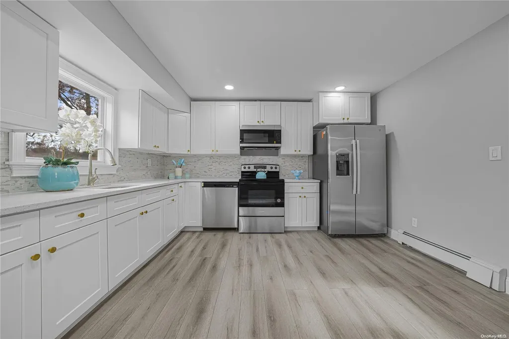 10 Peach Street Central Islip NY 11722