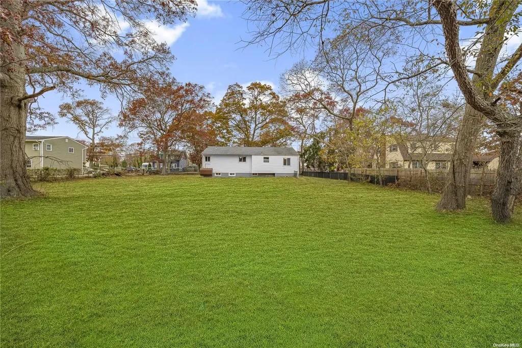 10 Peach Street Central Islip NY 11722