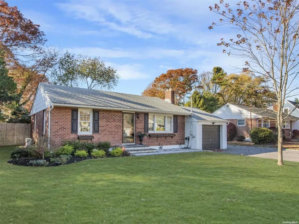 16 W Masem Square East Patchogue NY 11772
