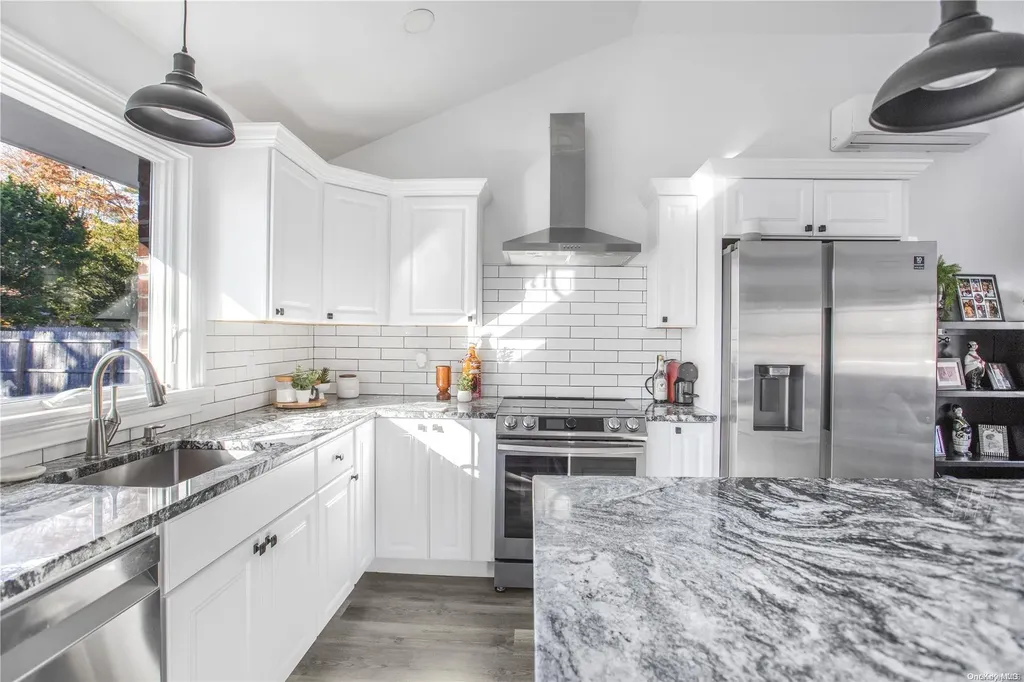 16 W Masem Square East Patchogue NY 11772