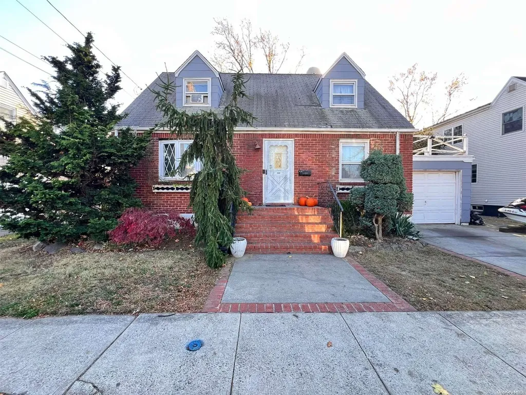 3196 Brower Avenue Oceanside NY 11572