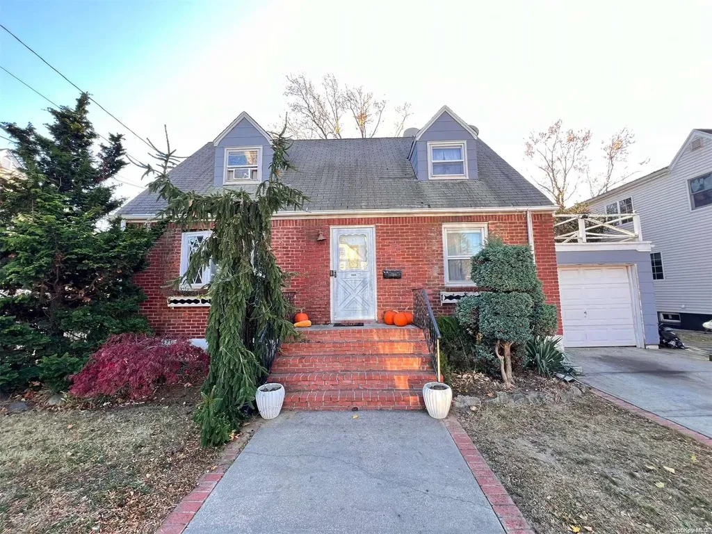 3196 Brower Avenue Oceanside NY 11572