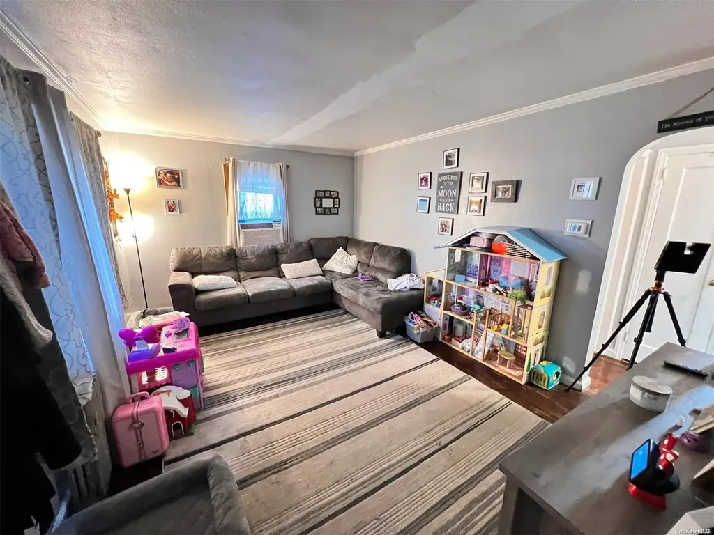 3196 Brower Avenue Oceanside NY 11572