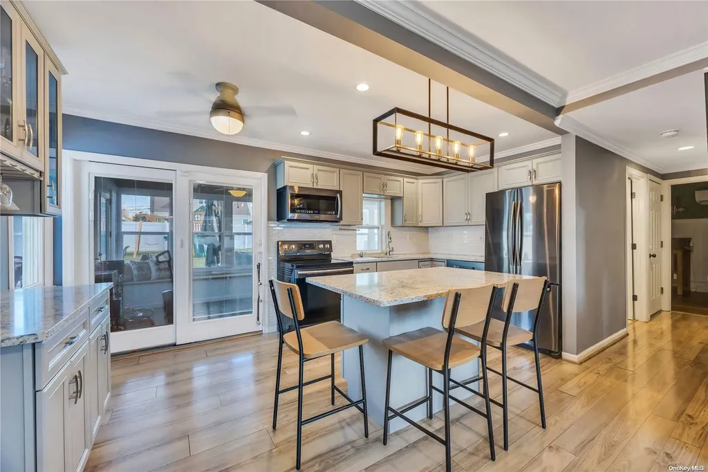 113 Belmill Road Bellmore NY 11710