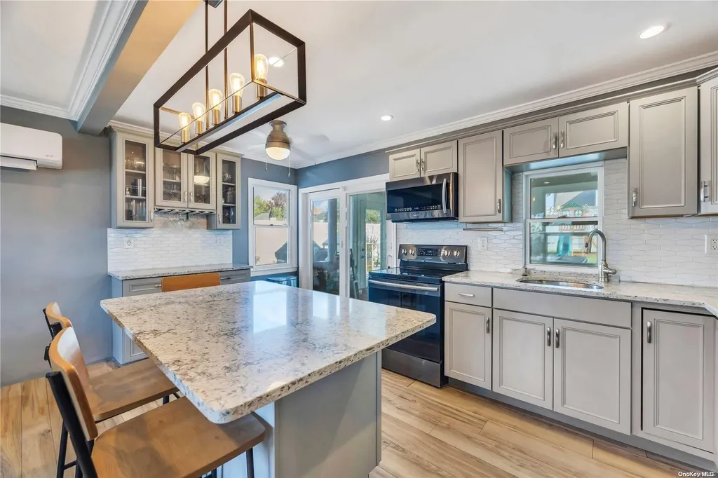 113 Belmill Road Bellmore NY 11710