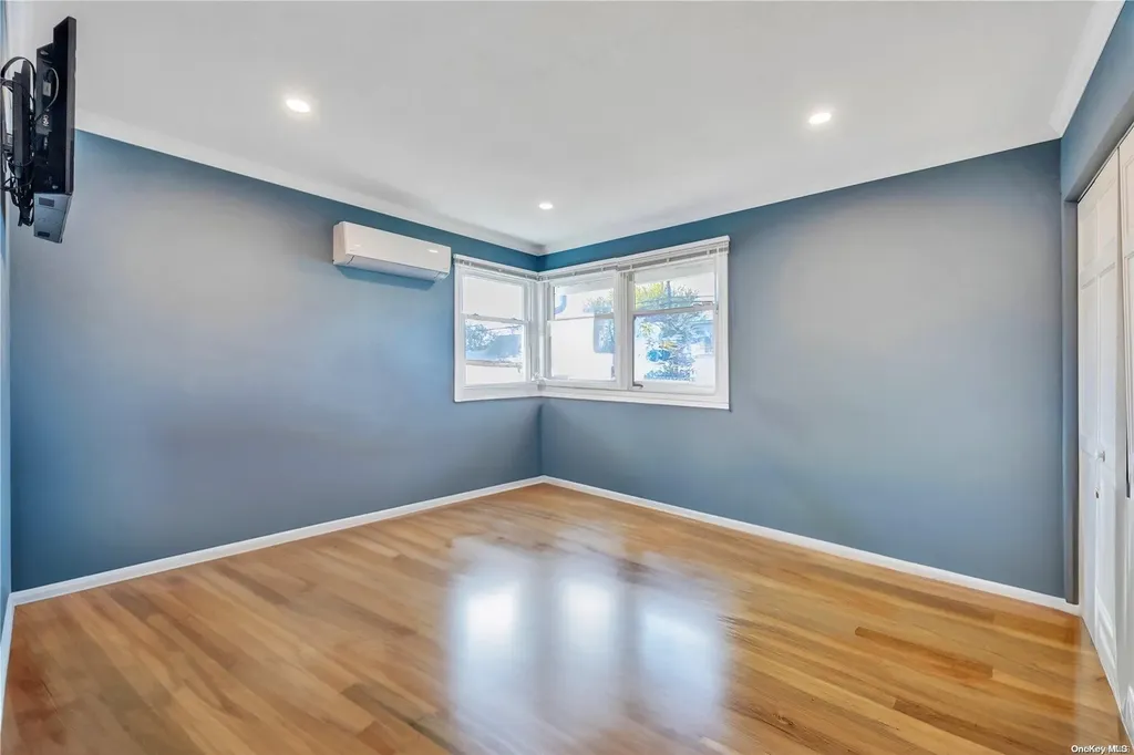 113 Belmill Road Bellmore NY 11710