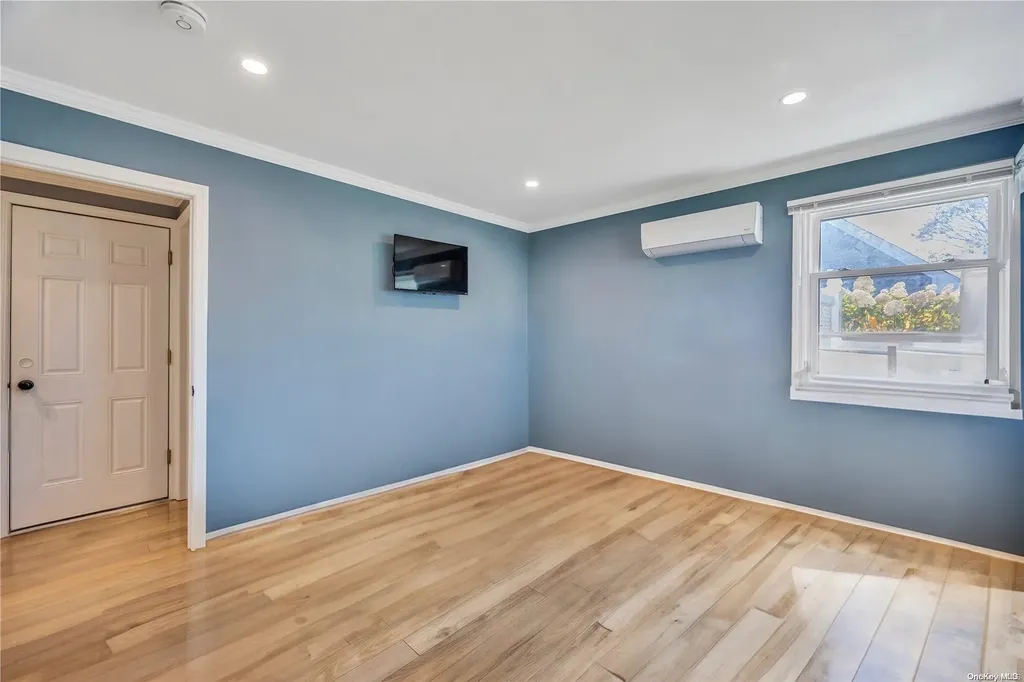 113 Belmill Road Bellmore NY 11710