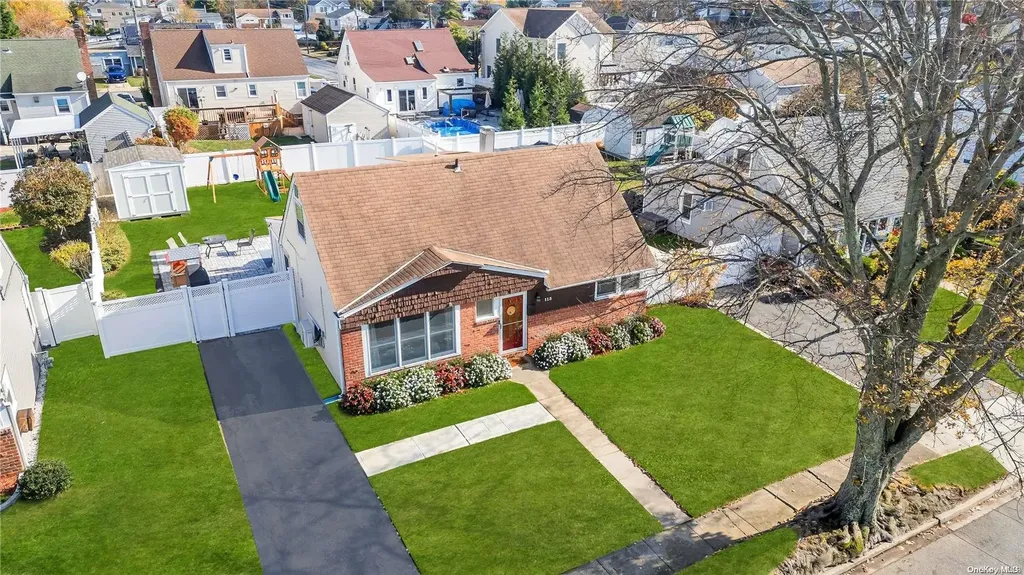 113 Belmill Road Bellmore NY 11710