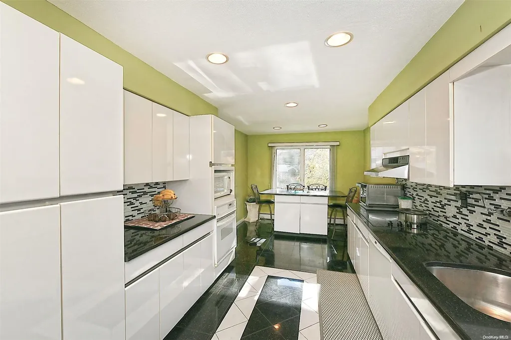2 Nicolette Court Commack NY 11725