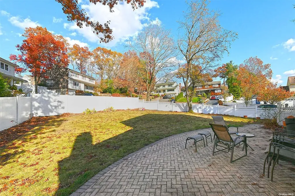 2 Nicolette Court Commack NY 11725