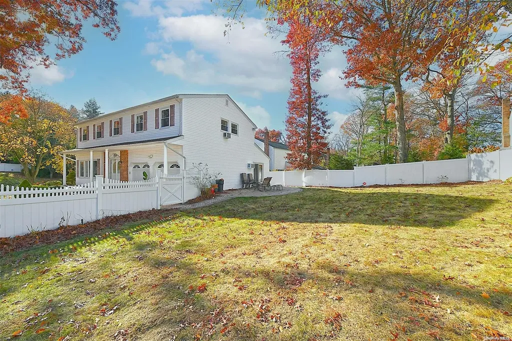 2 Nicolette Court Commack NY 11725