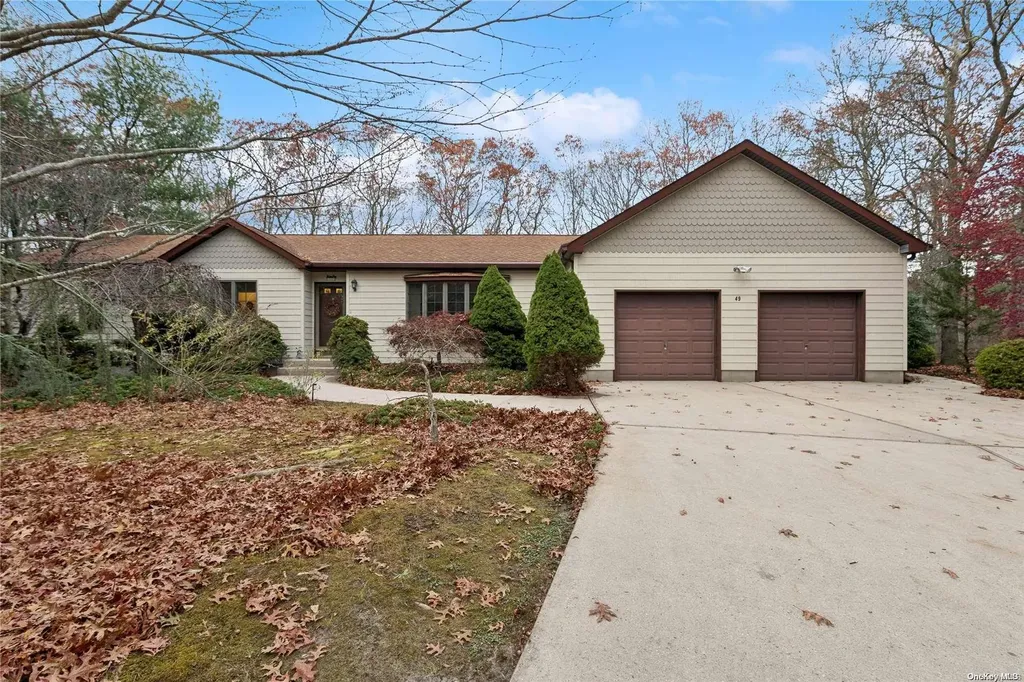 49 N Quarter Road Westhampton NY 11977