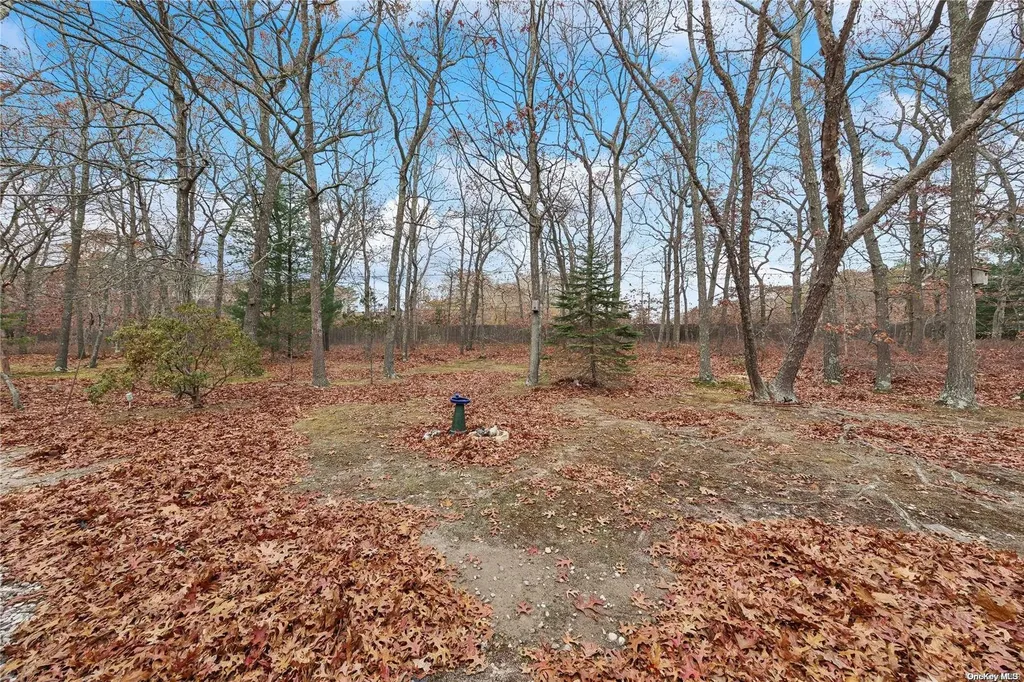 49 N Quarter Road Westhampton NY 11977