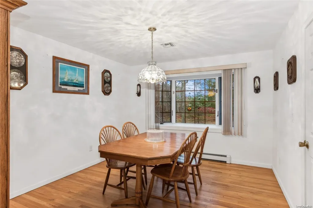 49 N Quarter Road Westhampton NY 11977
