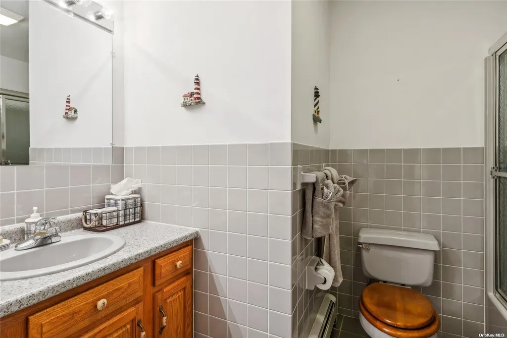 49 N Quarter Road Westhampton NY 11977