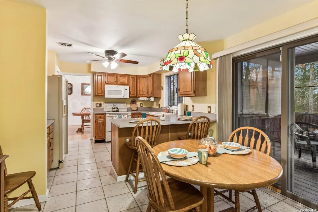 49 N Quarter Road Westhampton NY 11977
