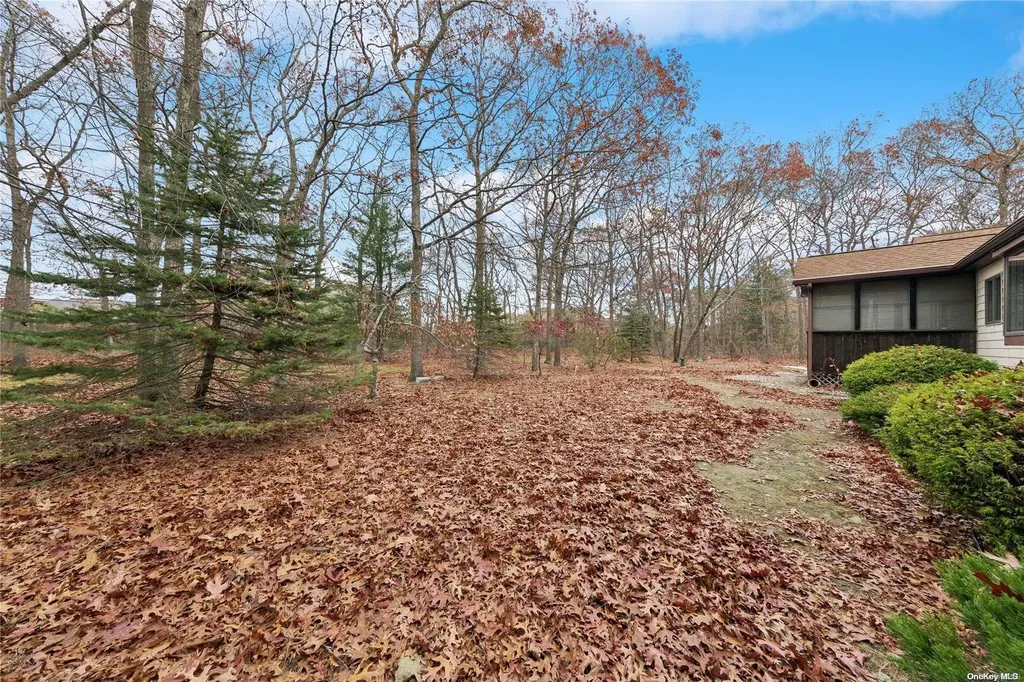 49 N Quarter Road Westhampton NY 11977