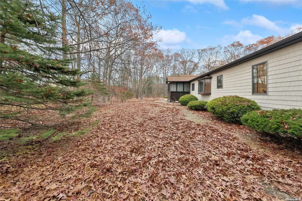 49 N Quarter Road Westhampton NY 11977