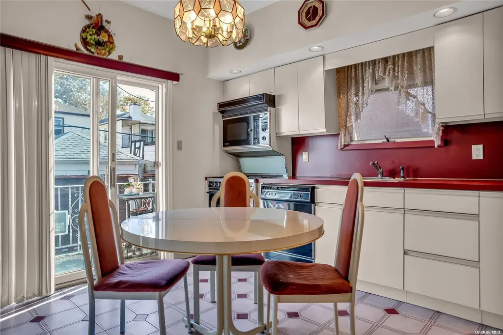 2537 E 21st Street Brooklyn NY 11235
