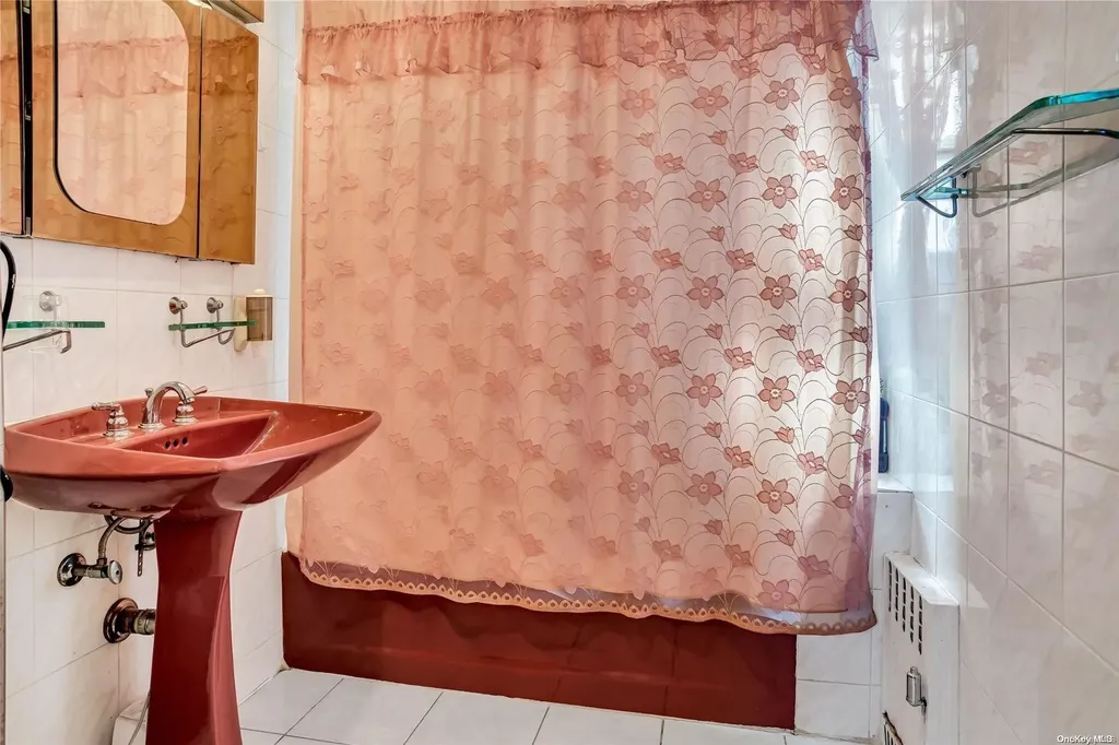 2537 E 21st Street Brooklyn NY 11235