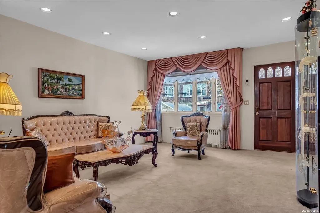 2537 E 21st Street Brooklyn NY 11235