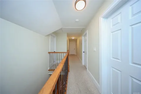 426 Wooddale Avenue Staten Island NY 10301