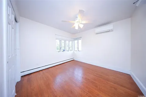 426 Wooddale Avenue Staten Island NY 10301