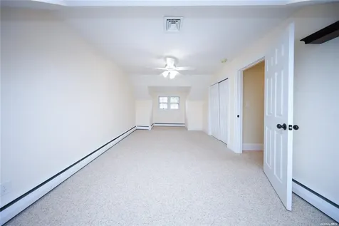 426 Wooddale Avenue Staten Island NY 10301