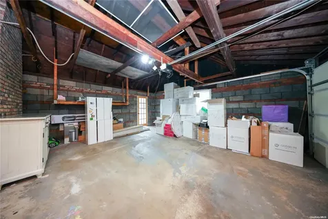 426 Wooddale Avenue Staten Island NY 10301