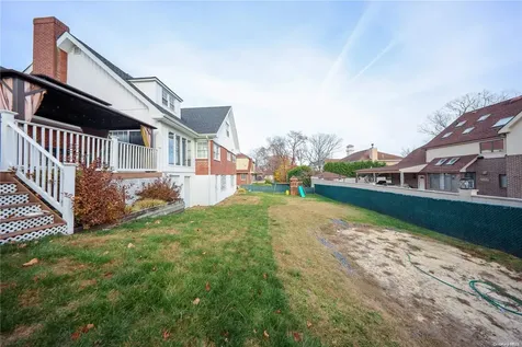 426 Wooddale Avenue Staten Island NY 10301