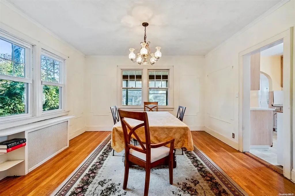 4 Johnson Avenue Malverne NY 11565