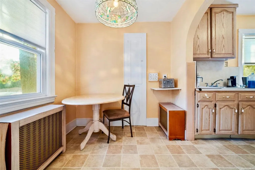 4 Johnson Avenue Malverne NY 11565