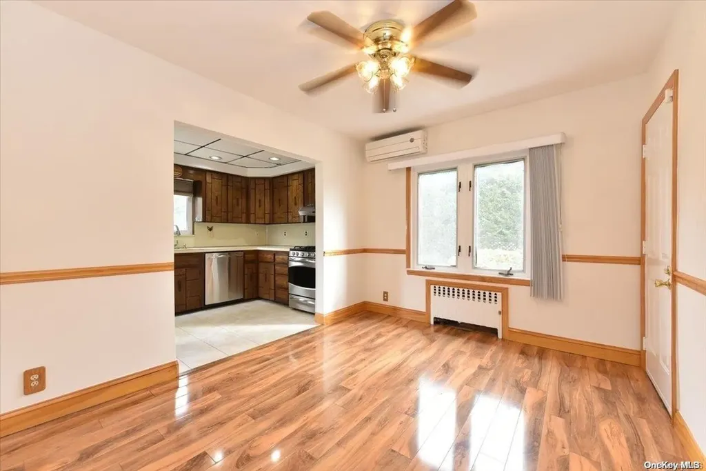 2847 Calvin Road Oceanside NY 11572
