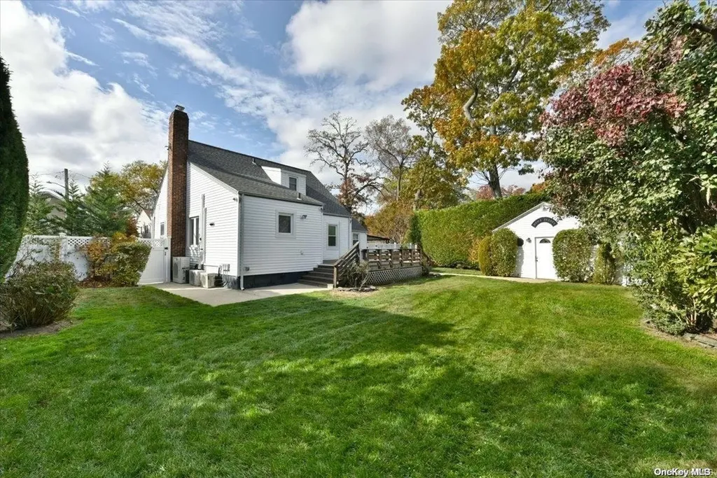2847 Calvin Road Oceanside NY 11572