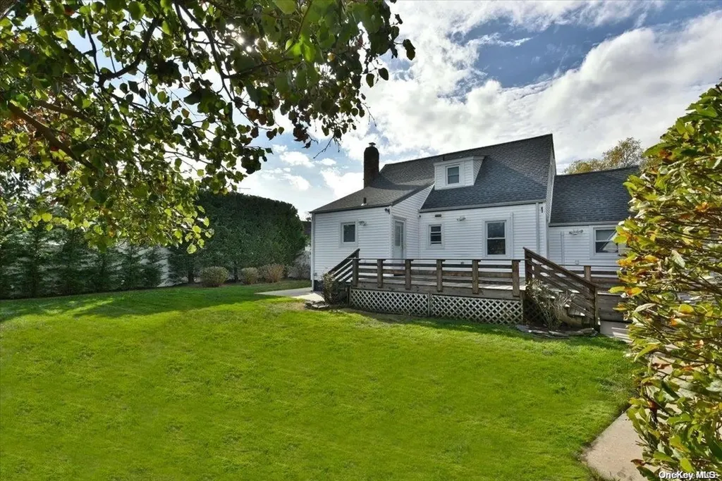 2847 Calvin Road Oceanside NY 11572