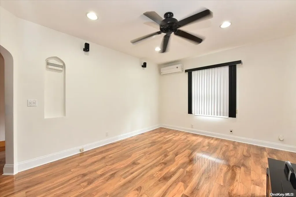 2847 Calvin Road Oceanside NY 11572