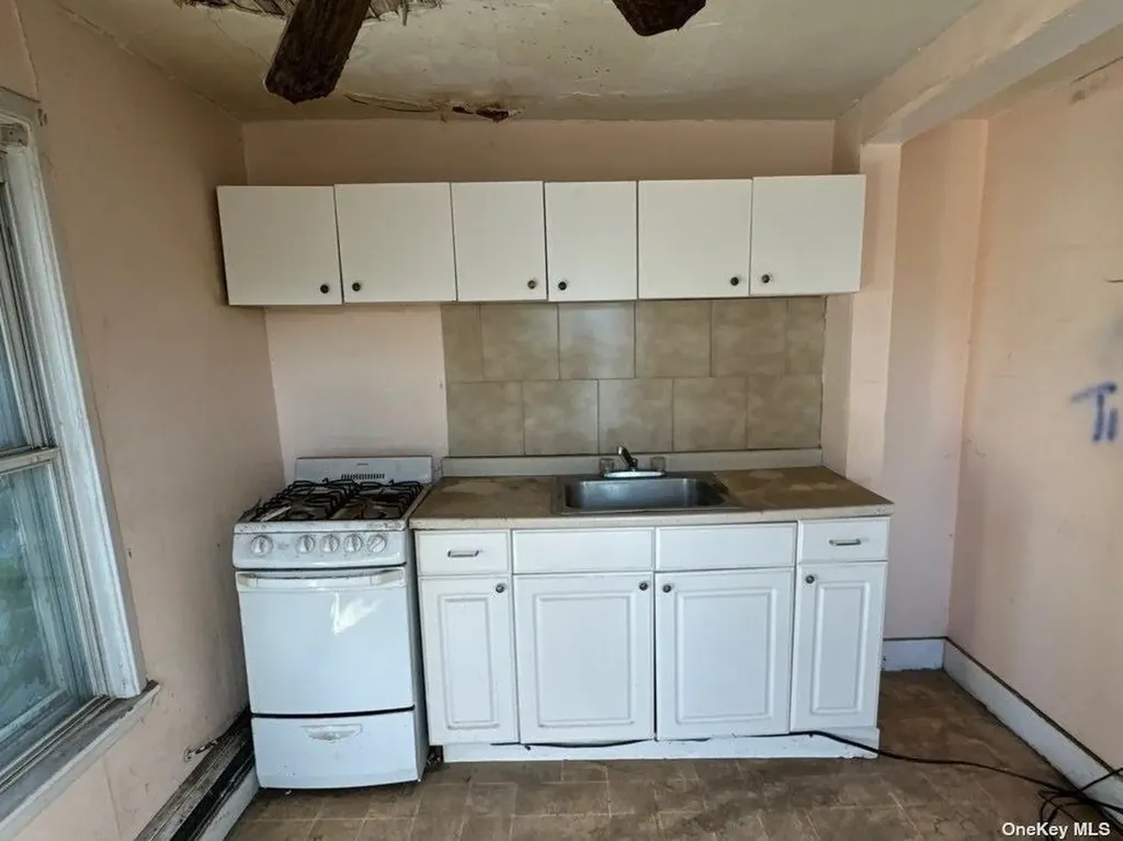 110 Cedar Road Inwood NY 11096