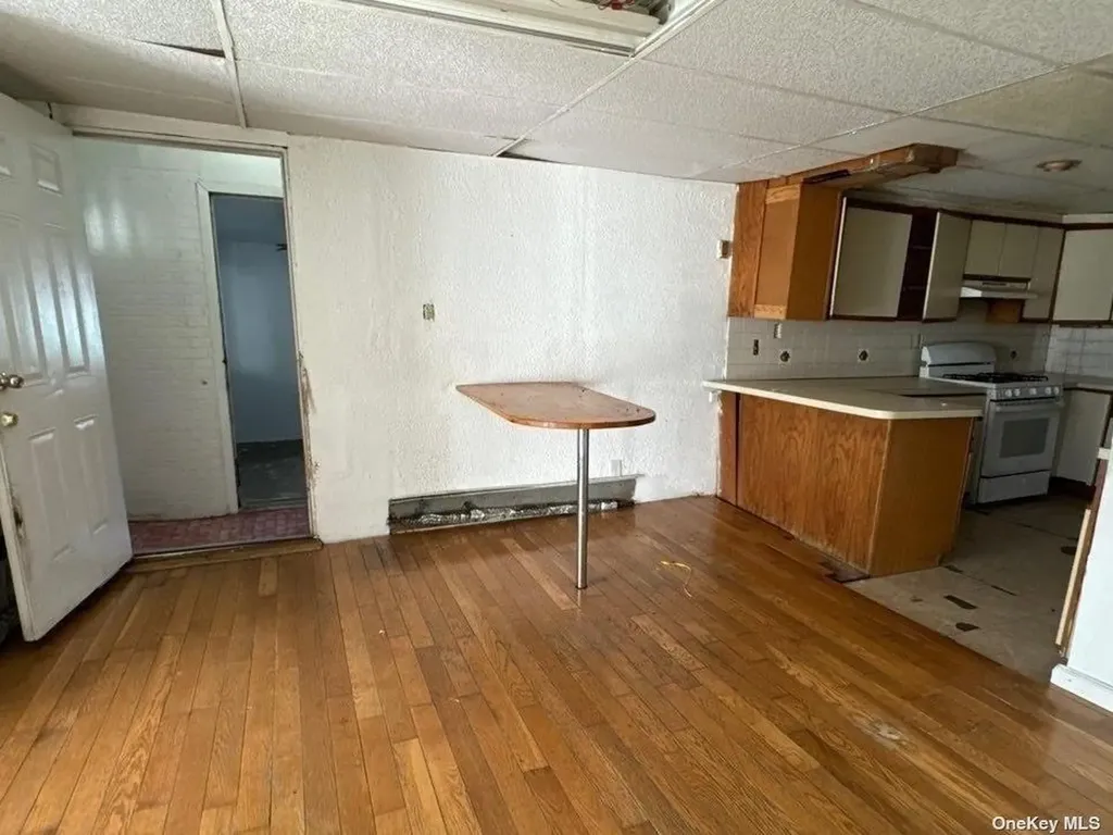 110 Cedar Road Inwood NY 11096