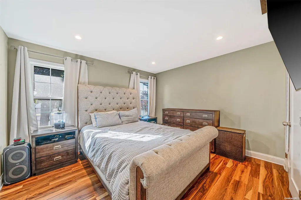 94 Magaw Place West Babylon NY 11704
