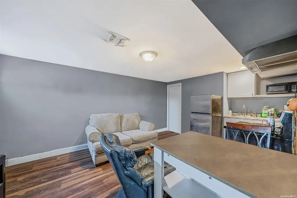 94 Magaw Place West Babylon NY 11704