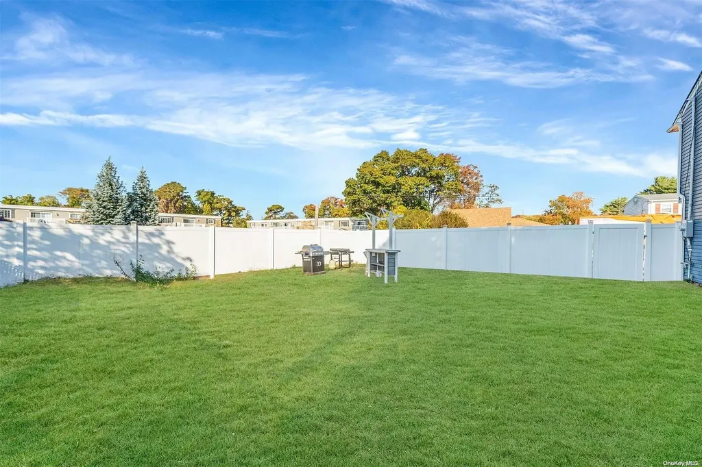 94 Magaw Place West Babylon NY 11704