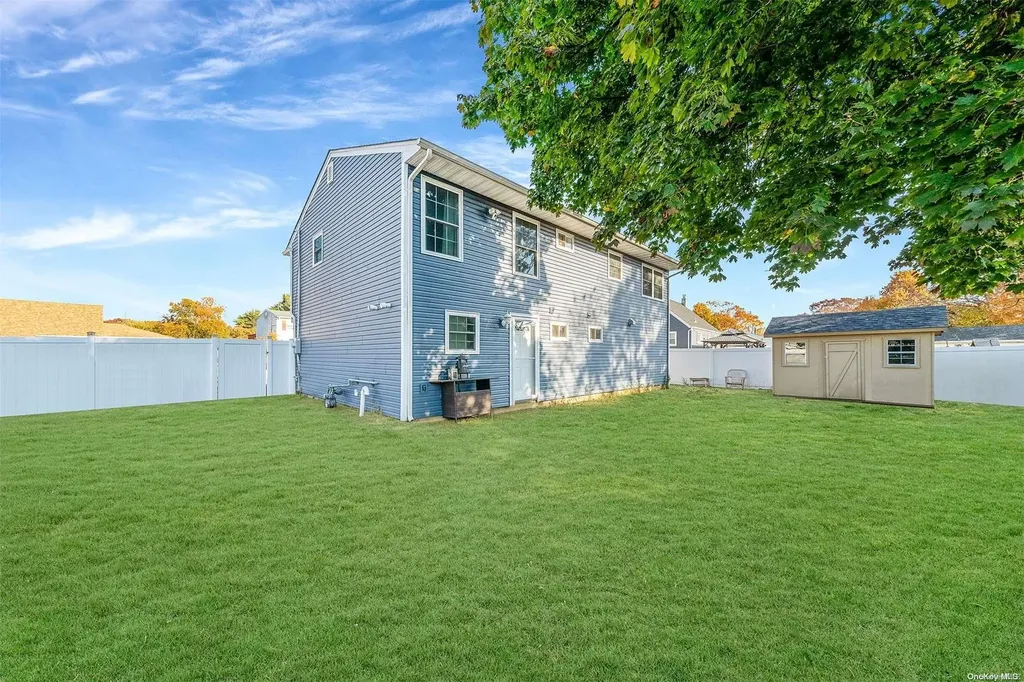 94 Magaw Place West Babylon NY 11704