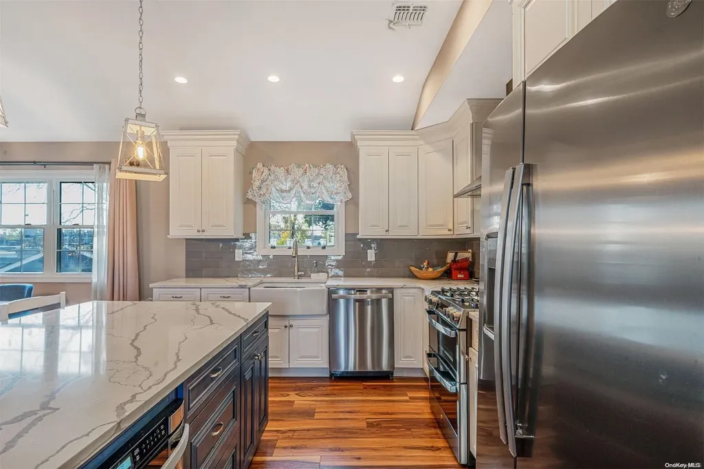 94 Magaw Place West Babylon NY 11704