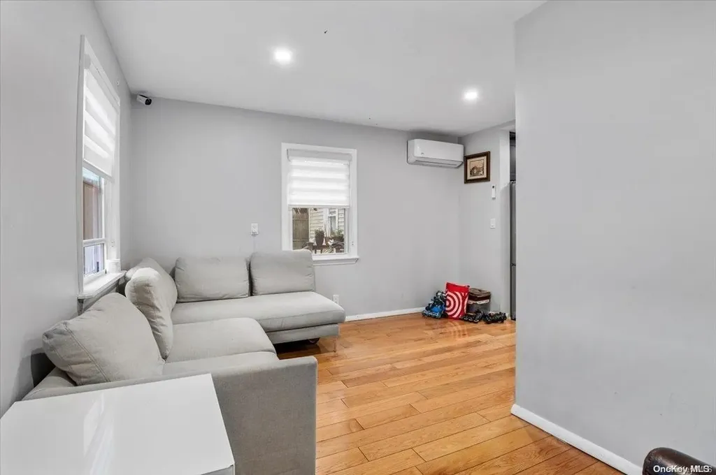 253 Court Place Cedarhurst NY 11516